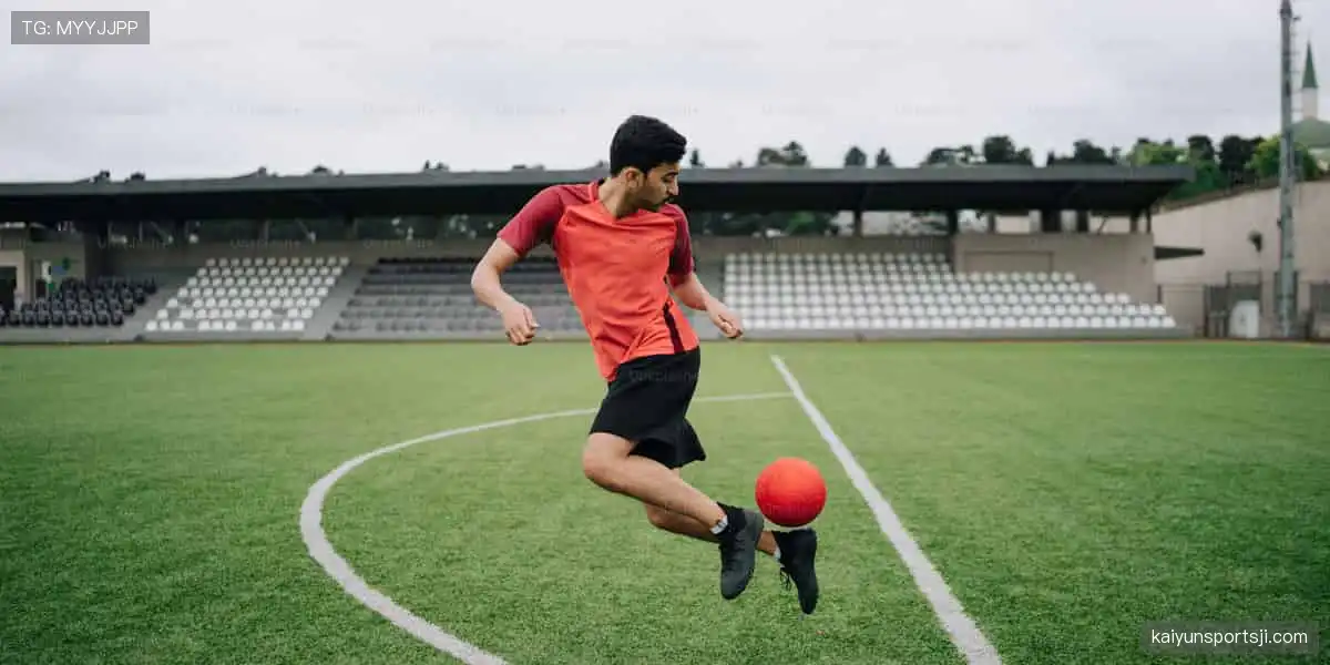 从赛场到生活，热爱不止！🎯 个性周边，让运动精神融入日常！